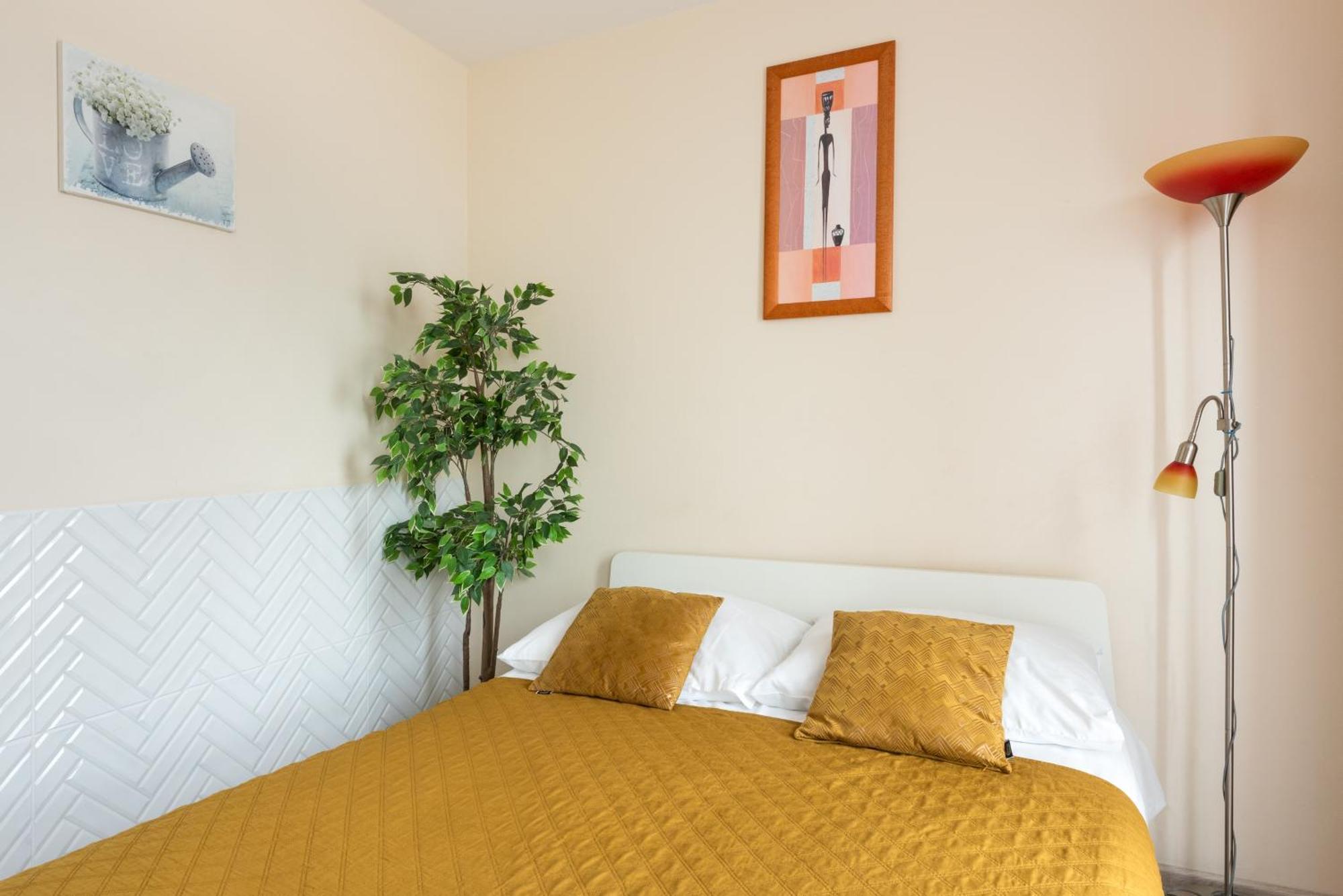 קרקוב Cozy Modern Apartment Astoria Magic Orange Old Town מראה חיצוני תמונה