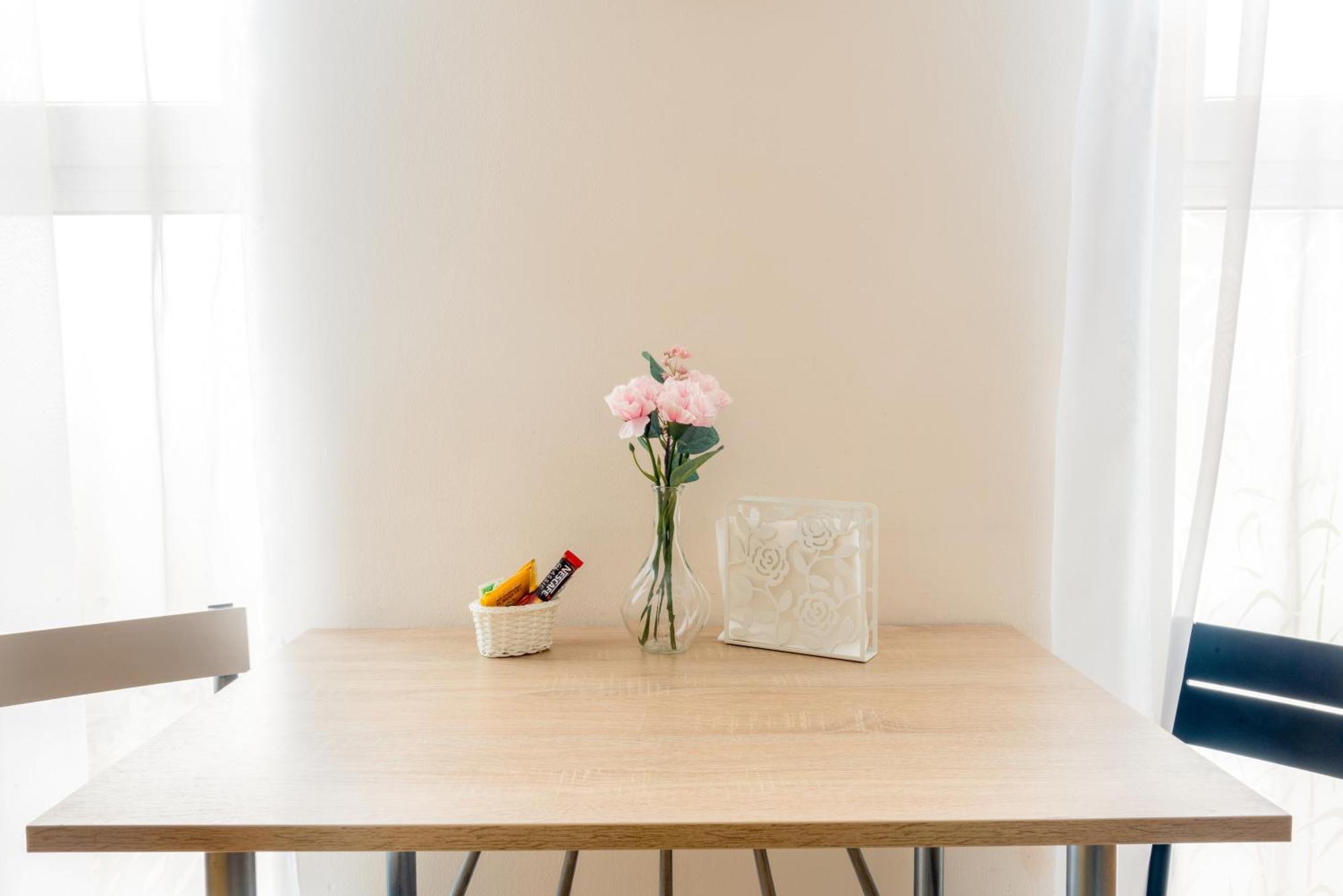 קרקוב Cozy Modern Apartment Astoria Magic Orange Old Town מראה חיצוני תמונה