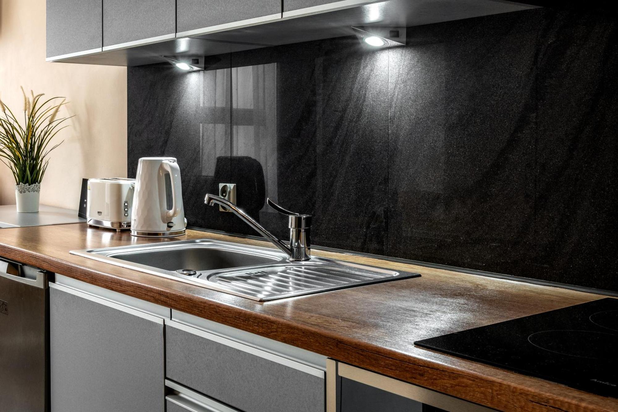 קרקוב Cozy Modern Apartment Astoria Magic Orange Old Town מראה חיצוני תמונה